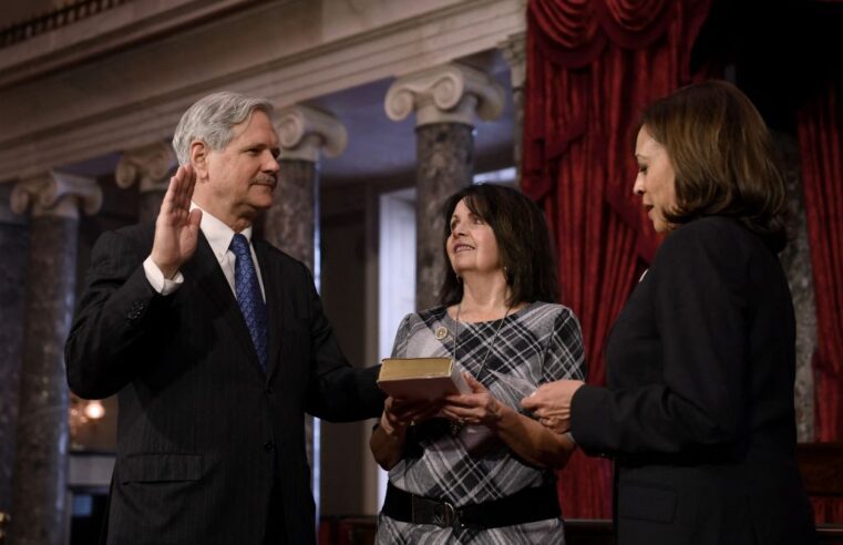 Kamala Harris Heads to Capitol to Swear-In Senators Who Won’t Even Say Her Name Right