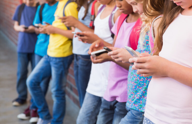 U.S. States Across the Political Spectrum Are Enacting or Considering School Cellphone Bans