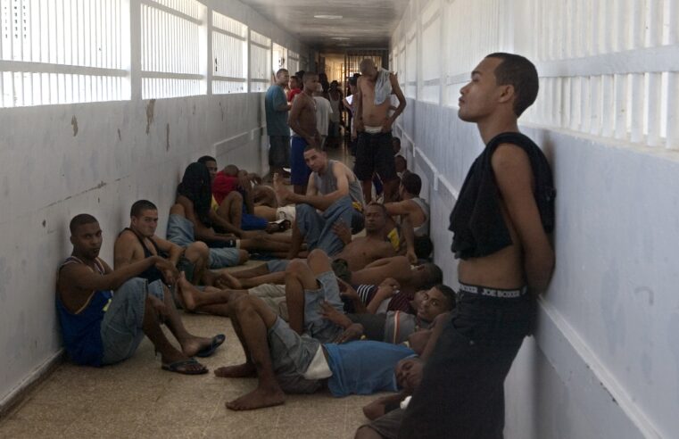 Dominican officials cram thousands of inmates facing no charges into overcrowded prisons