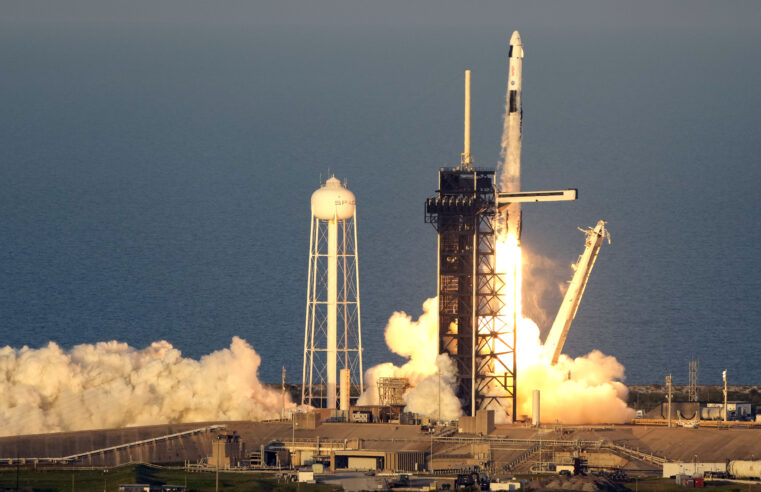 SpaceX Launches New Crew to the Space Station to Replace NASA’s Stuck Astronauts