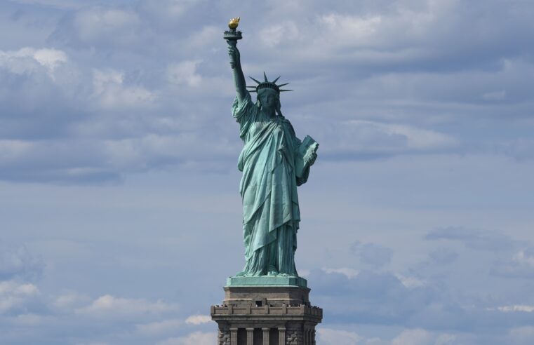 Does the U.S. deserve the Statue of Liberty? Not anymore, one French politician says